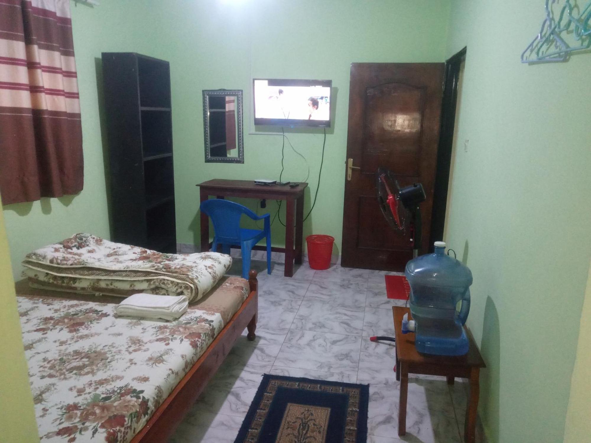 Colours Club And Spa Kigali Ngoại thất bức ảnh