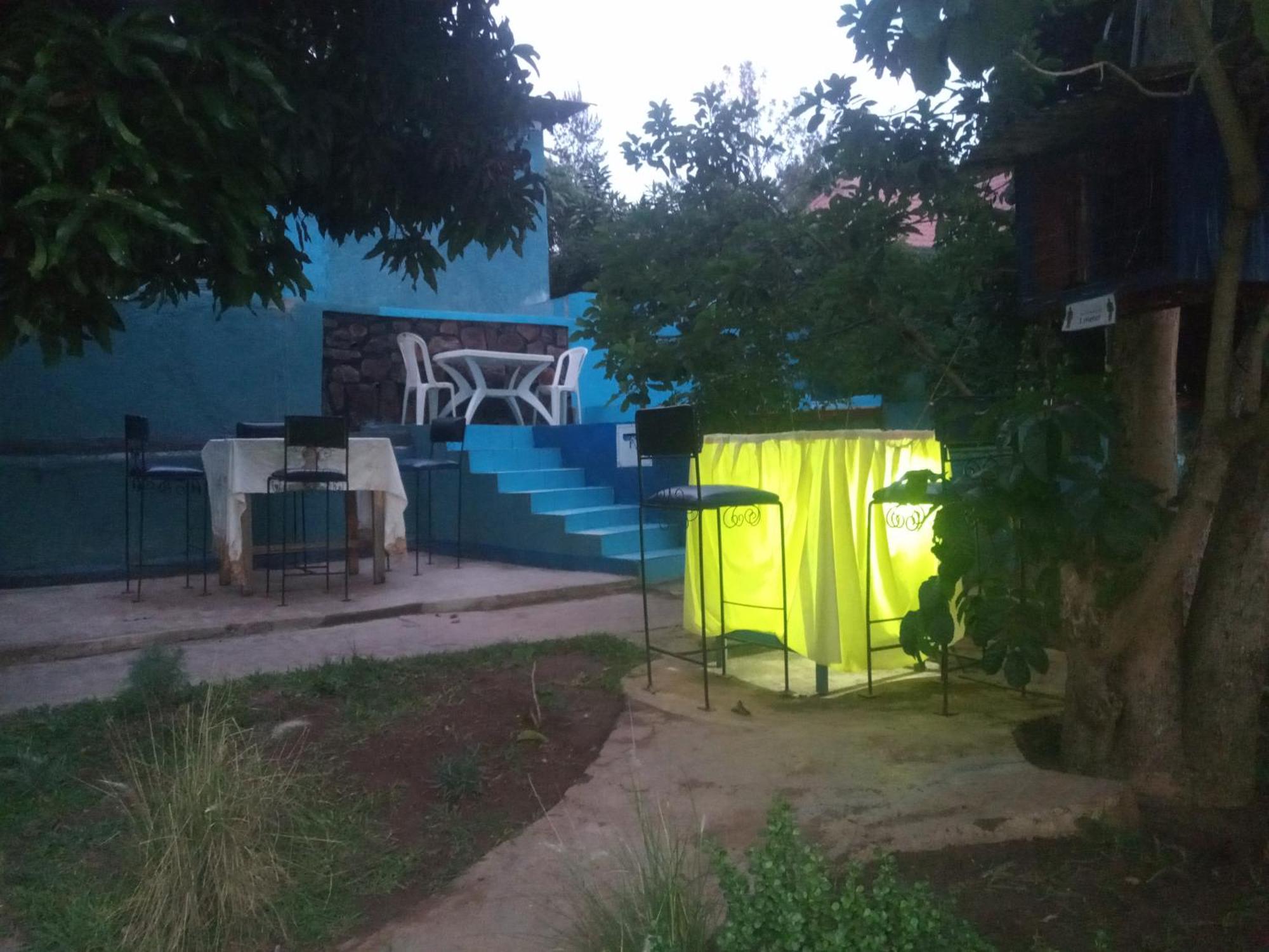 Colours Club And Spa Kigali Ngoại thất bức ảnh