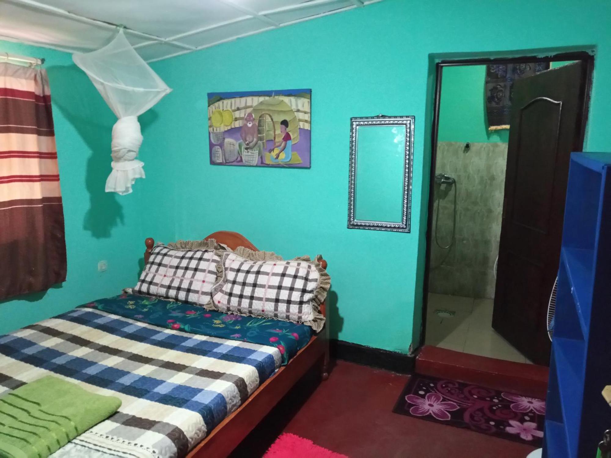 Colours Club And Spa Kigali Ngoại thất bức ảnh